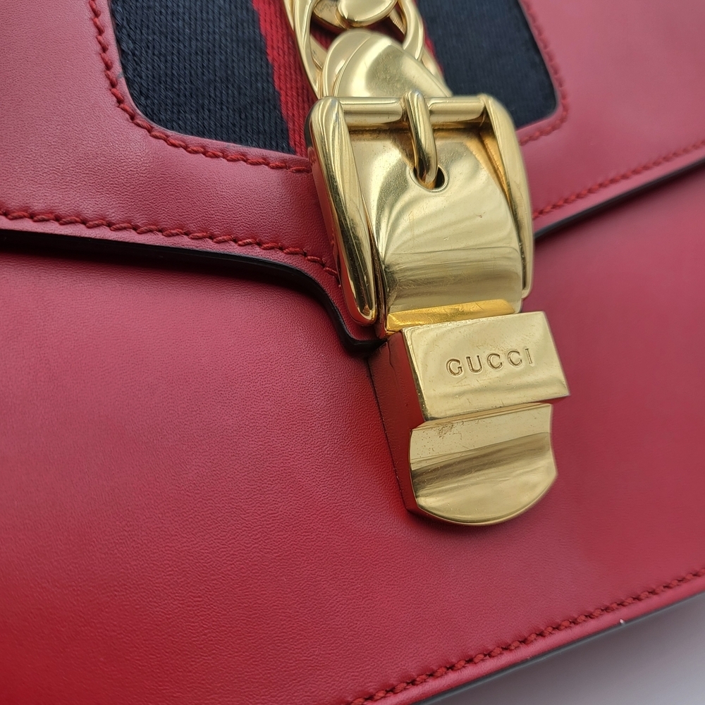 GUCCI Red Calfskin Leather Small Sylvie Shoulder Bag..Authentic.. - Picture 2 of 16
